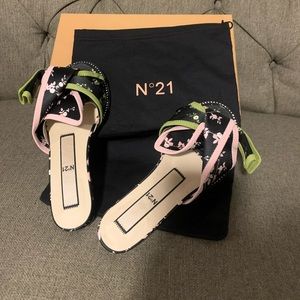 N21 satin& leather slide